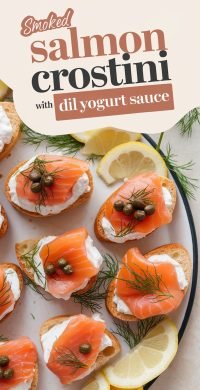 smoked_salmon_crostini_with_dill_yogurt_sauce_01